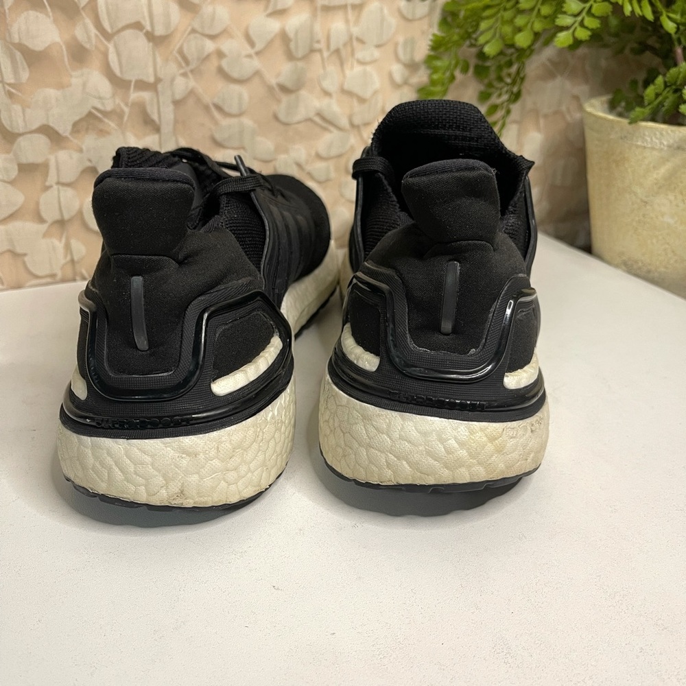 ADIDAS🔴UltraBoost LTD black/white  Men’s size 9 - Picture 9 of 12